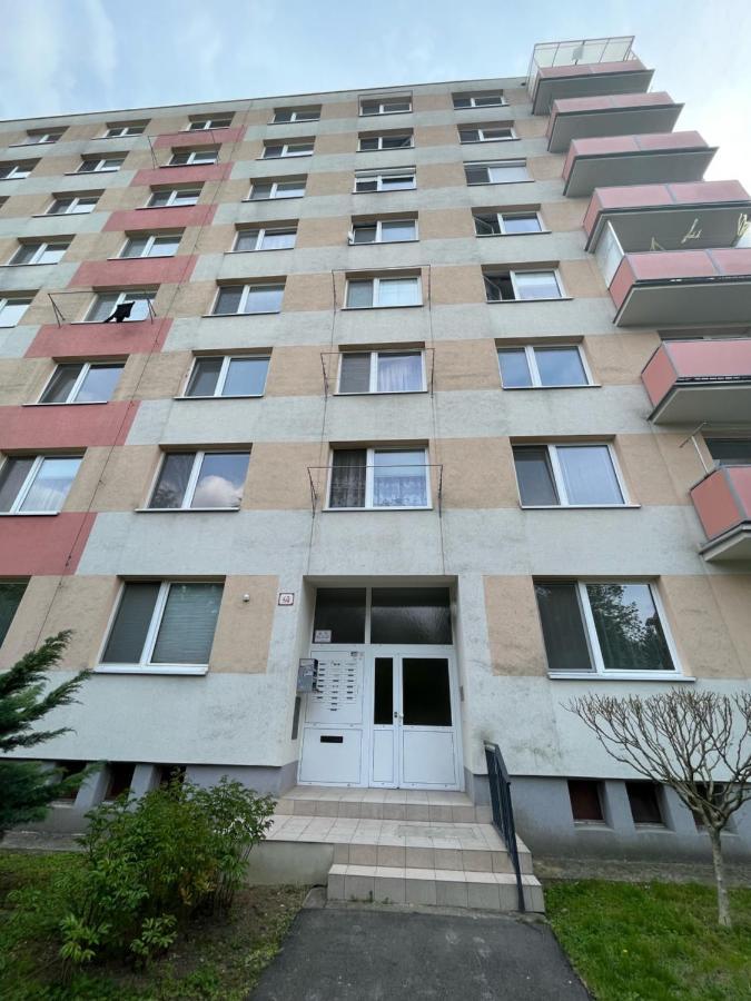 Modern Central Apartment Nitra Exterior photo